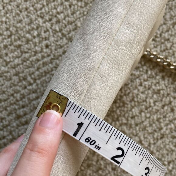 Kate Spade Aster Court Naomi Crossbody Bag Purse Quilted White Red Lining VEUC - Picture 15 of 15